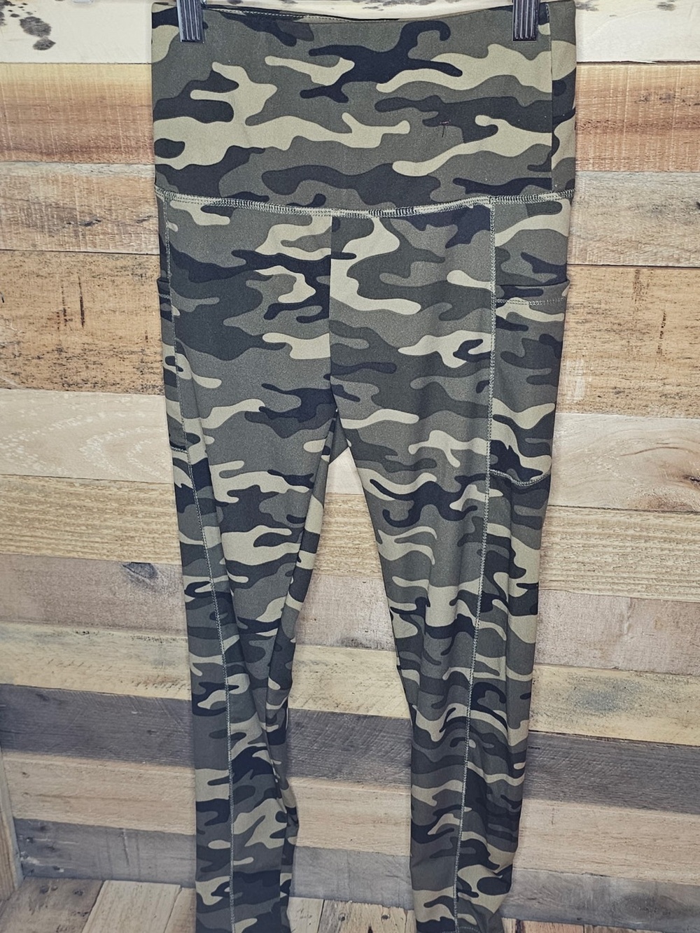 Sho Sho Active Leggings - Green Camo